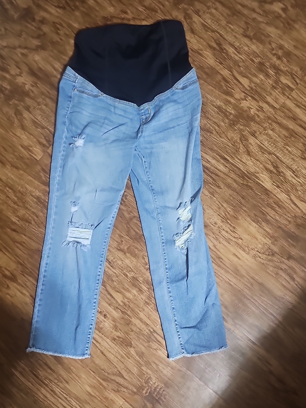 Maternity Ingrid And Isabel Light Blue Distressed Crop Jeans with Stretch Panel